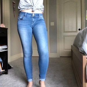 WALLFLOWER light wash jeggings